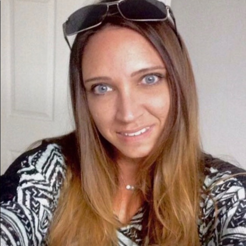 Meet your Posher, April